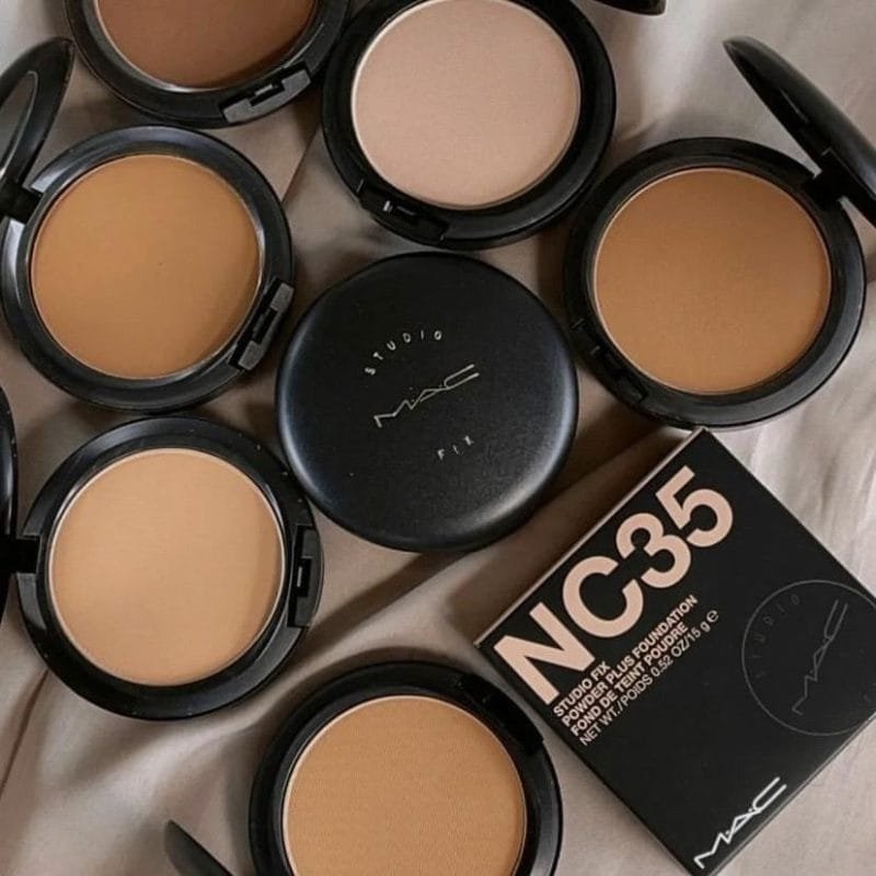 MAC Compact Powder Plus Foundation Net Wt/Poids 0.52 Oz/15g (Authentic)