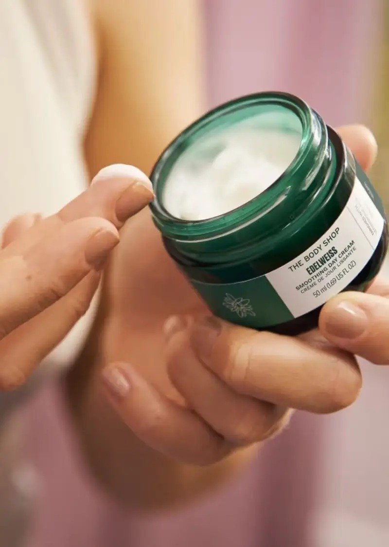 THE BODY SHOP Edelweiss Intense Smoothing Day Cream – (50ml) - Image 3
