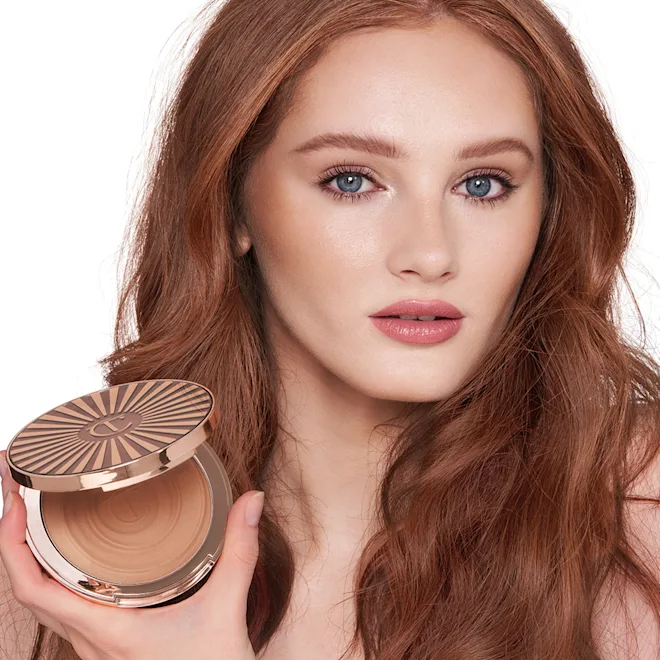 Charlotte Tilbury Beautiful Skin Sun-Kissed Glow Bronzer – 1 Fair (21g) - Image 4