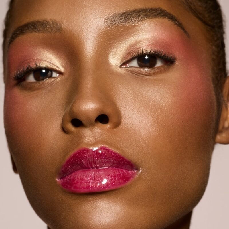 Fenty Beauty Gloss Bomb Universal Lip Luminizer – 12 Fuchsia Flex (9ml) - Image 5