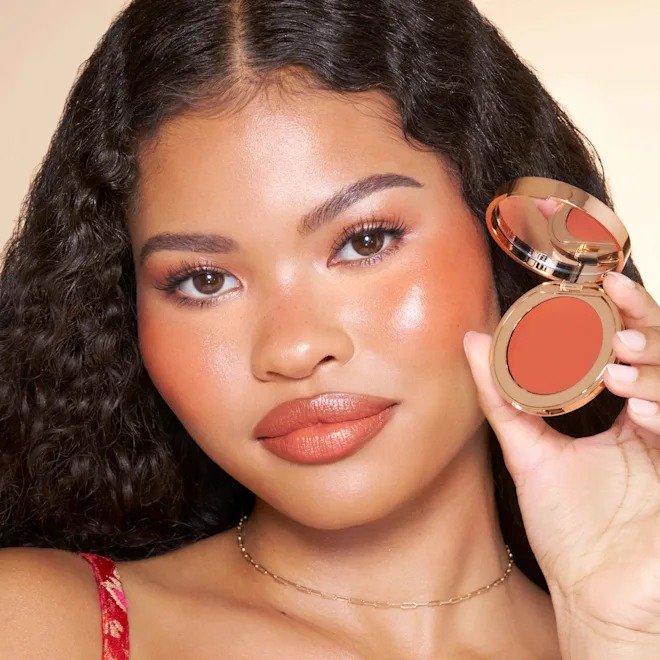 Charlotte Tilbury Beautiful Skin Lip & Cheek Glow – Beach Peach Glow (2.5g) - Image 3