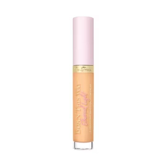 Too Faced Born This way Ethereal light Smoothing Concealer – Biscotti (5ml)