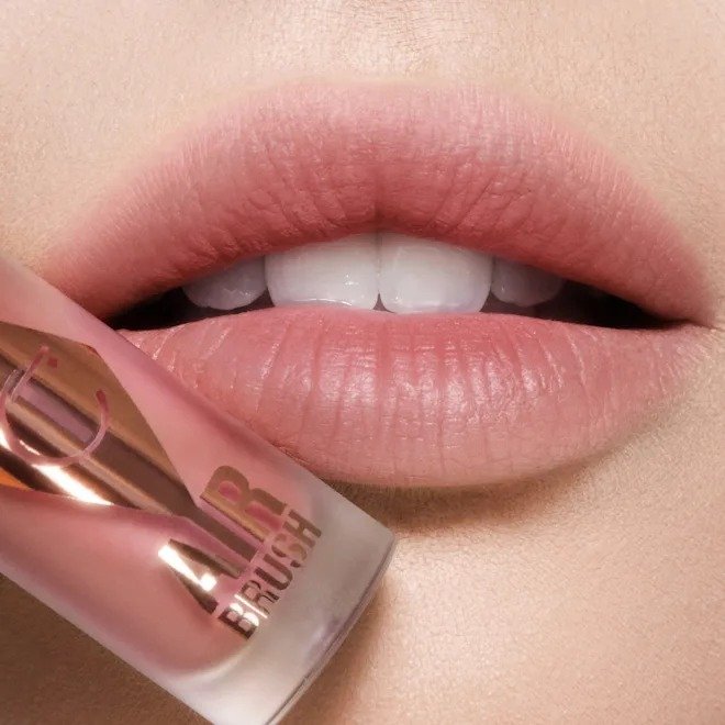 Charlotte Tilbury Matte Meets Moisture Liquid Lipstick – Pillow Talk Blur - Image 2