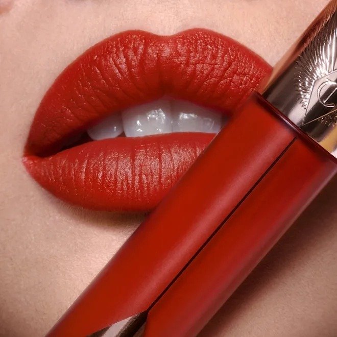 Charlotte Tilbury Matte Meets Moisture Liquid Lipstick – Flame Blur - Image 3