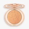 Charlotte Tilbury Hollywood Glow Glide Face Architect Highlighter – Gilded Glow (7g)