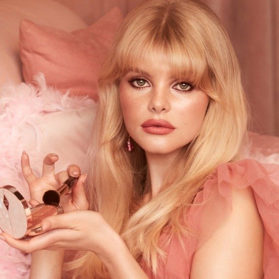 Charlotte Tilbury Pillow Talk Multi Glow Highlighter – Dream Light (7g) - Image 4